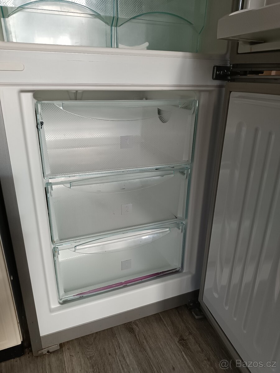 Lednice s mrazákem - 2