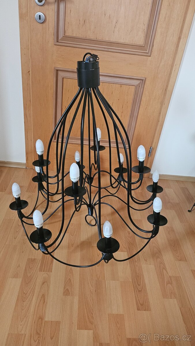Kovový lustr velký 12 žárovek - 2