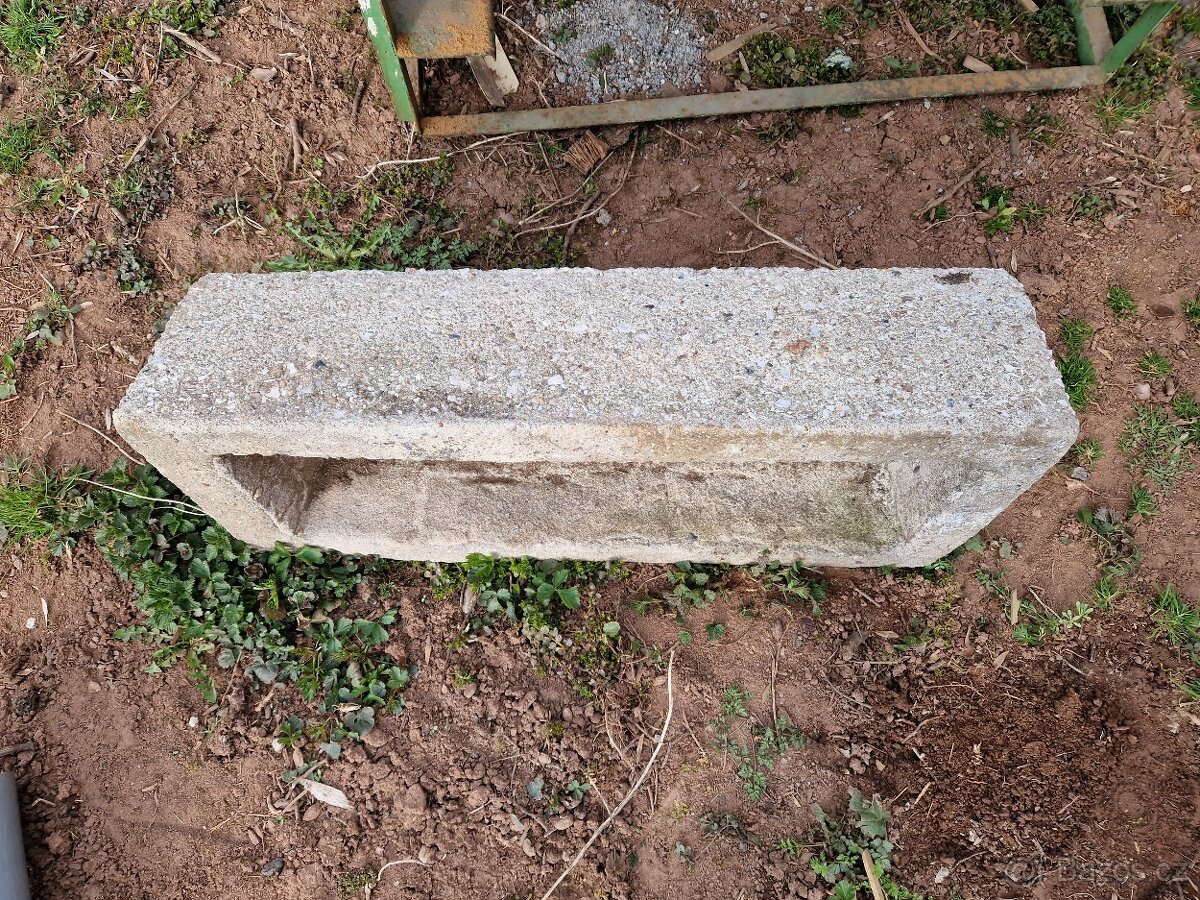 Betonový žlab - 2