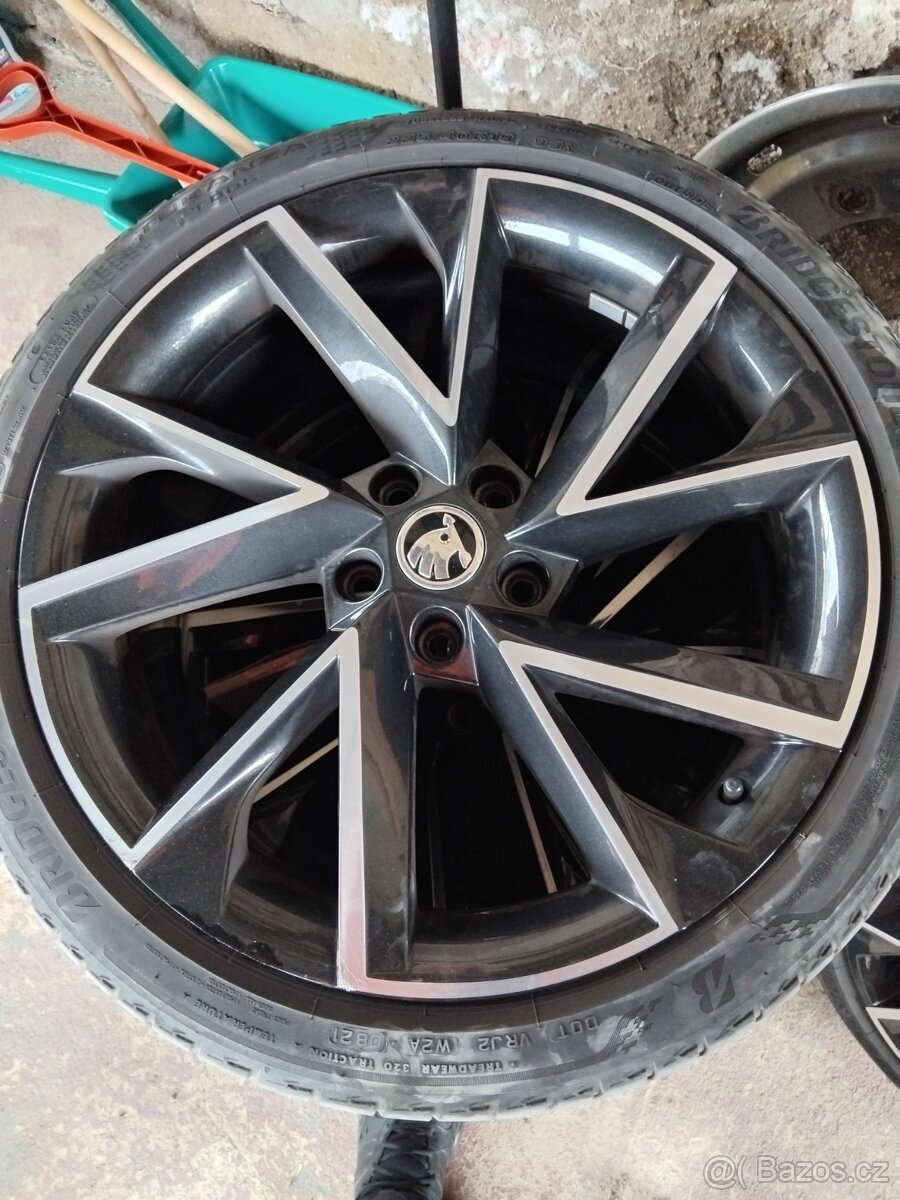 Elektrony plus pneu - 2