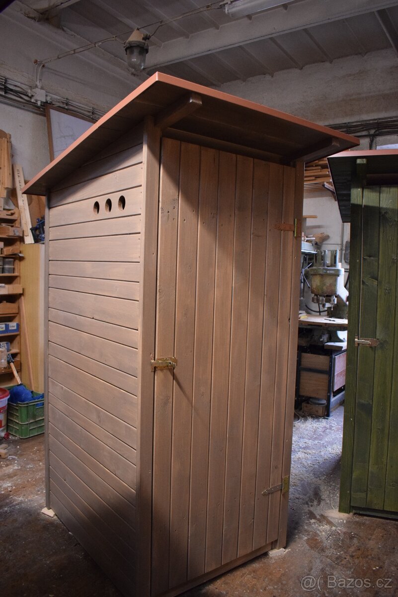 dřevěné WC - 2