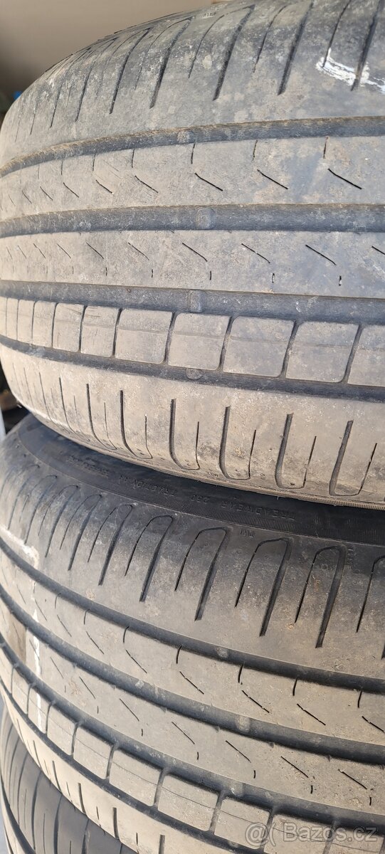 Pneumatiky 235/45 R18 94W Letní - 2