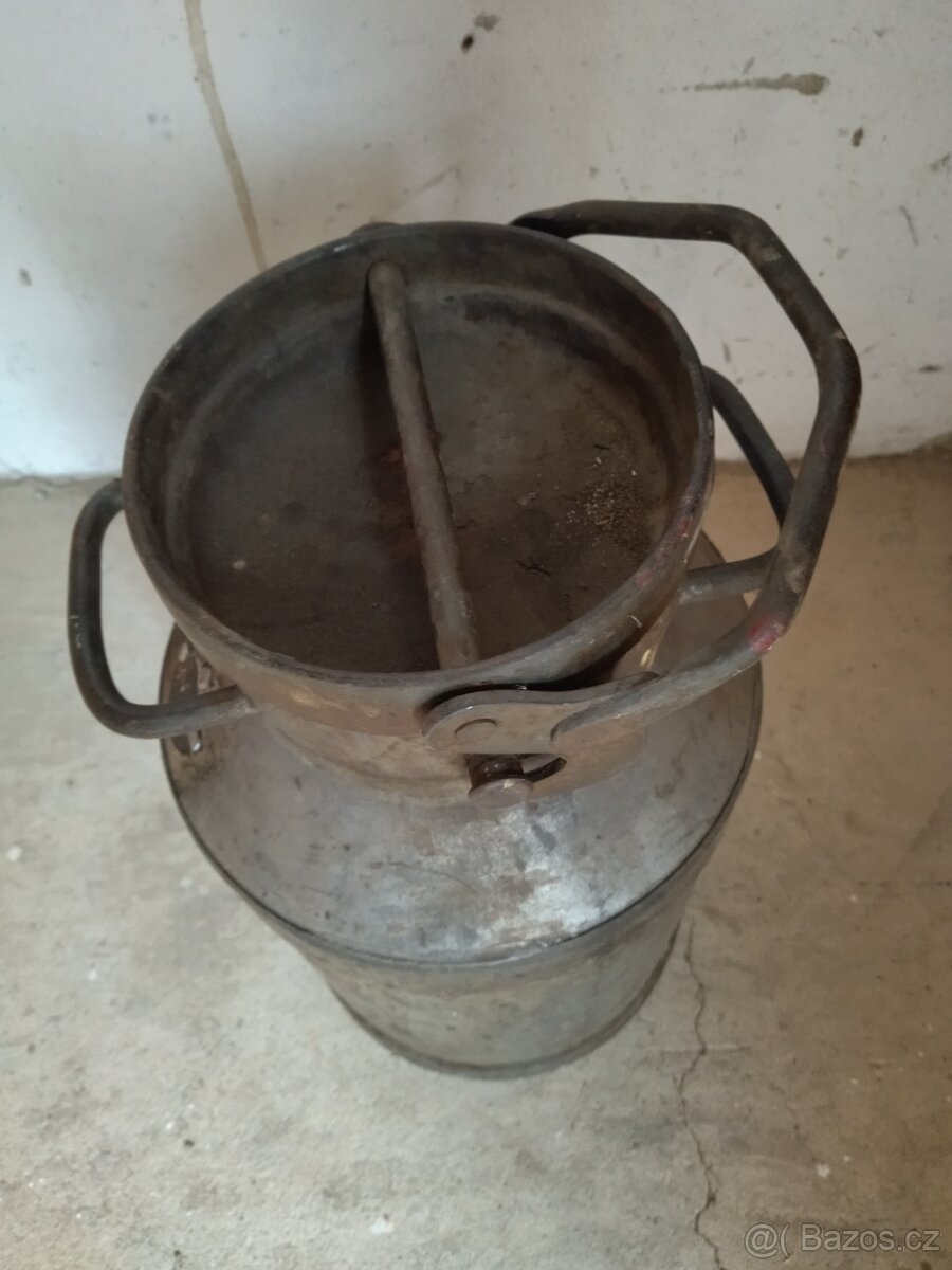 KONEV NA MLEKO - 2