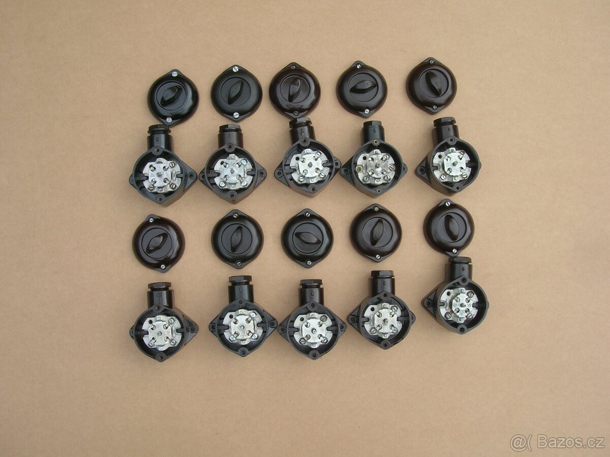 BAKELITOVÉ VYPINAČE NA ZED 10kusů-kus 165Kč - 2