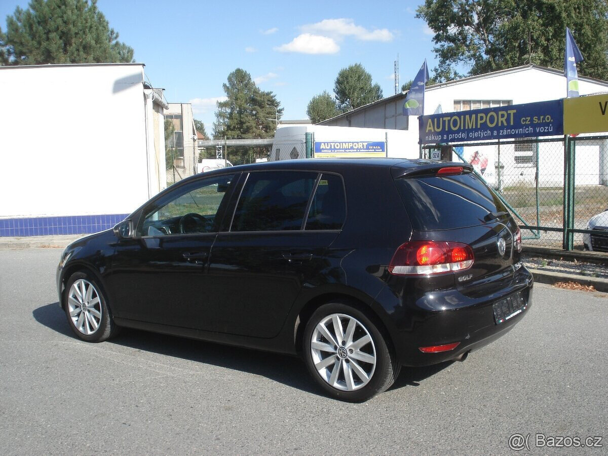 Volkswagen Golf 1.6 TDi HIGHLINE - 2