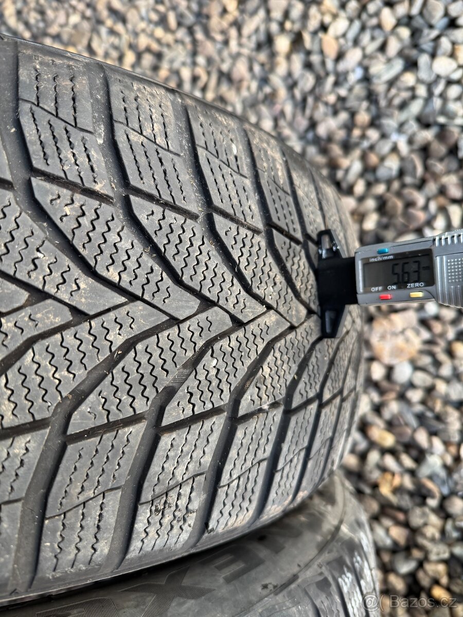 235/55/17 - Nexen zimní pár pneu - 2