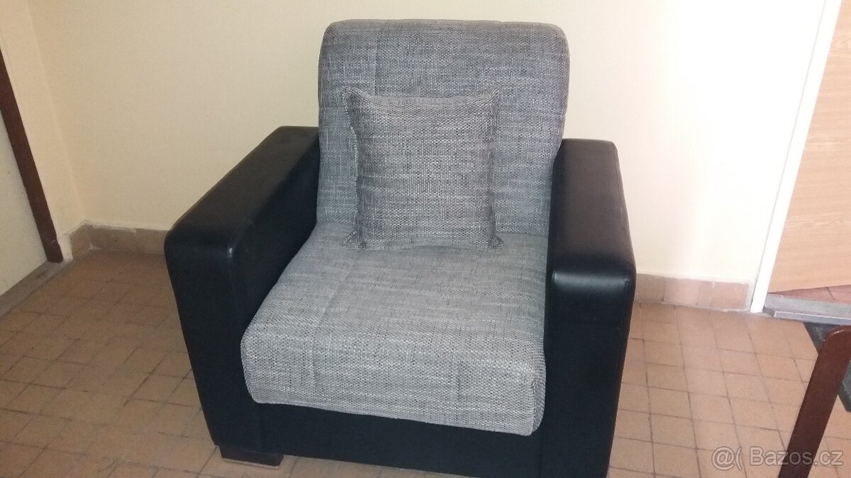 Prodám 2 x zánovní křesla - 2