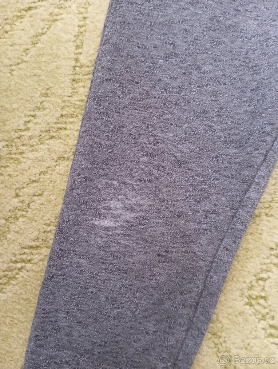 Chlapecké tepláky zn.H&M vel.140 - 2