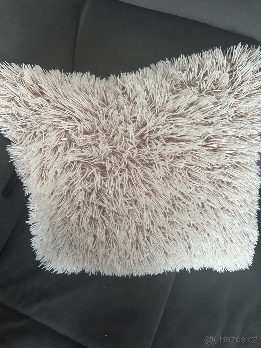 Prodám polštáře - 2