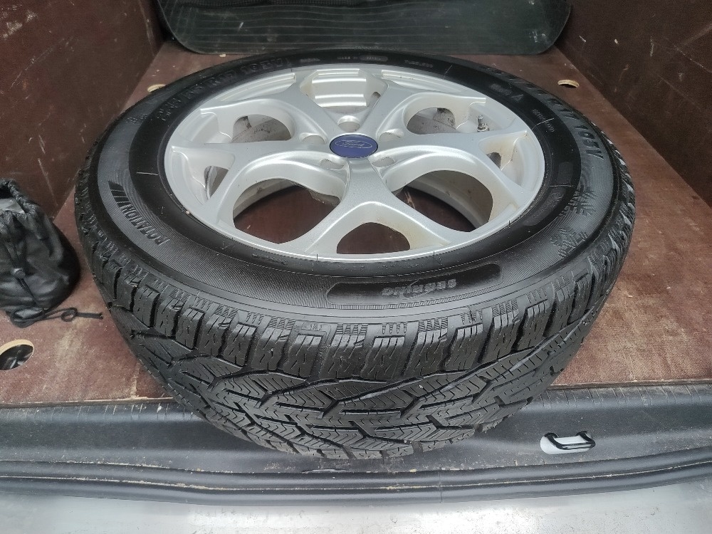 Sada zimních kol Ford - 2