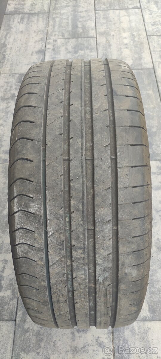 Prodám pneu 275/45 R 20 - 2