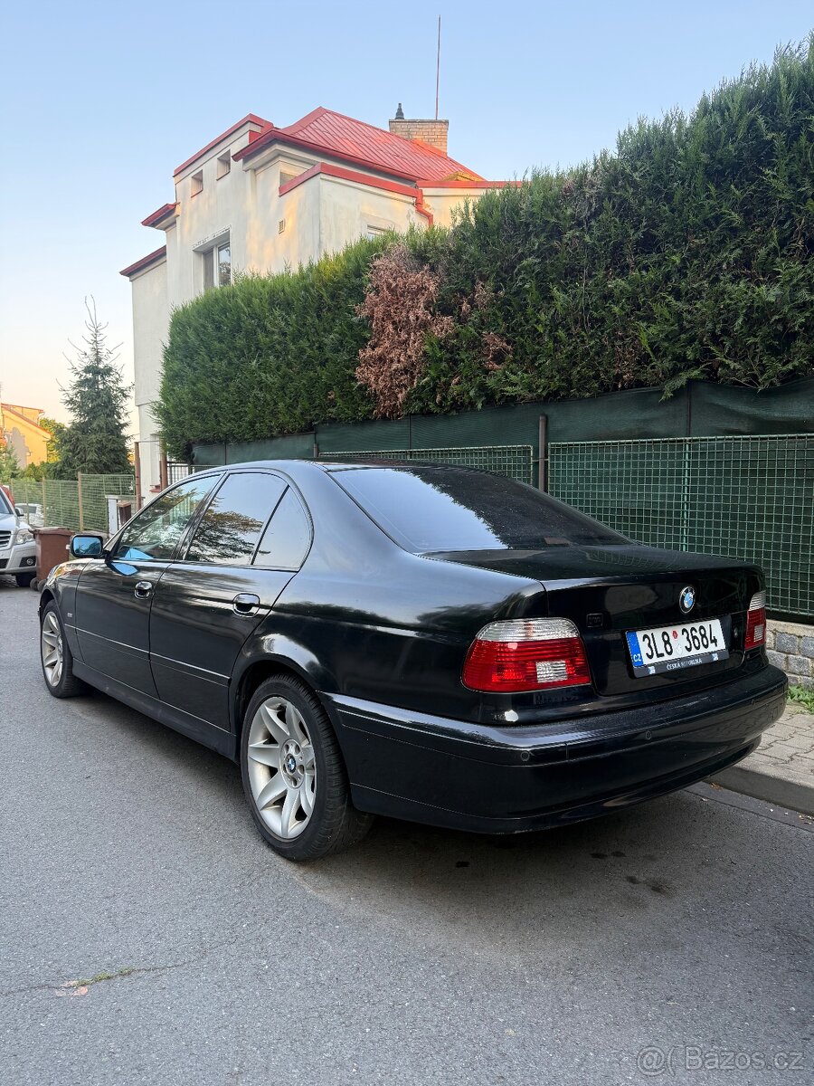 BMW e39 sedan 525i 141kw - 2