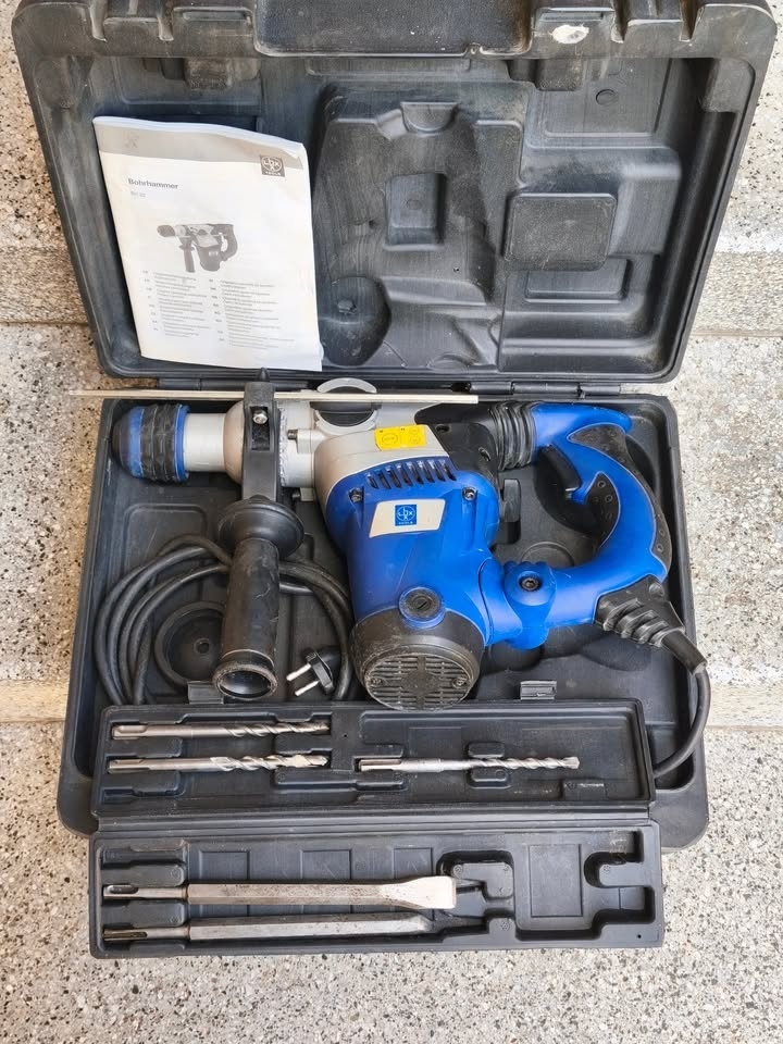Prodám bourací kladivo LUX-TOOLS 1250 W. - 2
