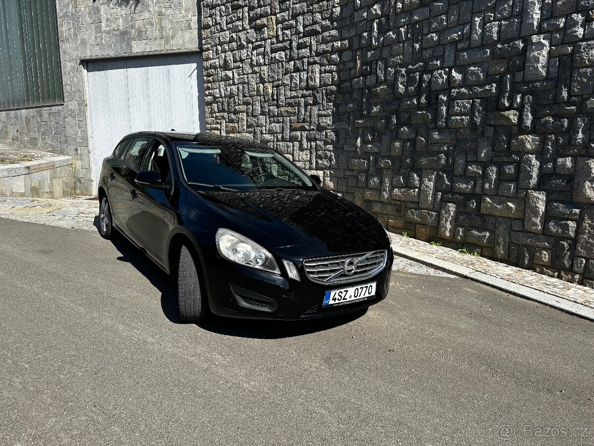 Volvo v60,2013, 1.6D,manual. - 2