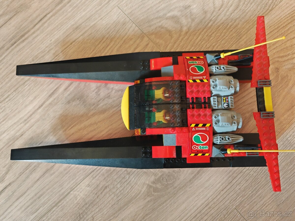 LEGO Rychlý motorový člun 7244 - 2