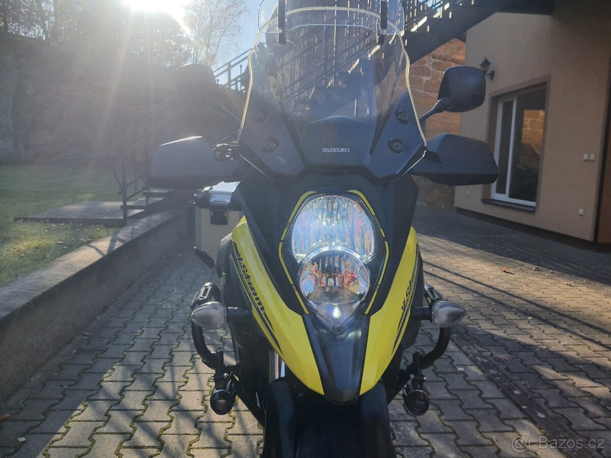 Suzuki DL 650 V-Strom XT ABS - SUPER STAV + VÝBAVA 159.000,- - 2