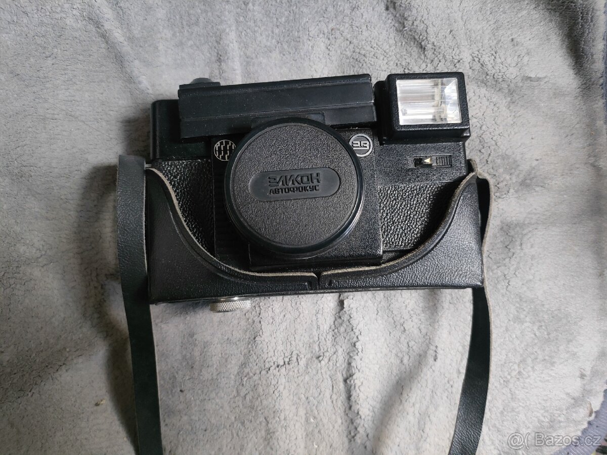 Různé fotoaparáty na filmy - 2