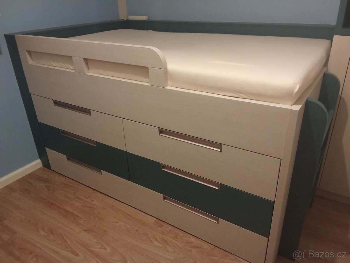 Nábytek dělaný na zakázku - 2