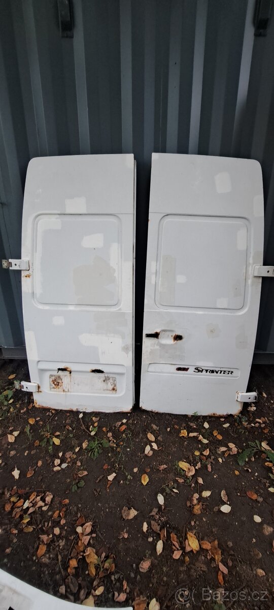 Zadní dveře Mercedes-Benz Sprinter - 2