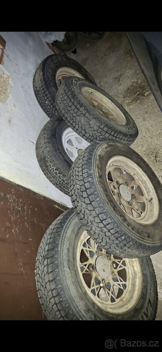 Kola suzuki samurai - 2