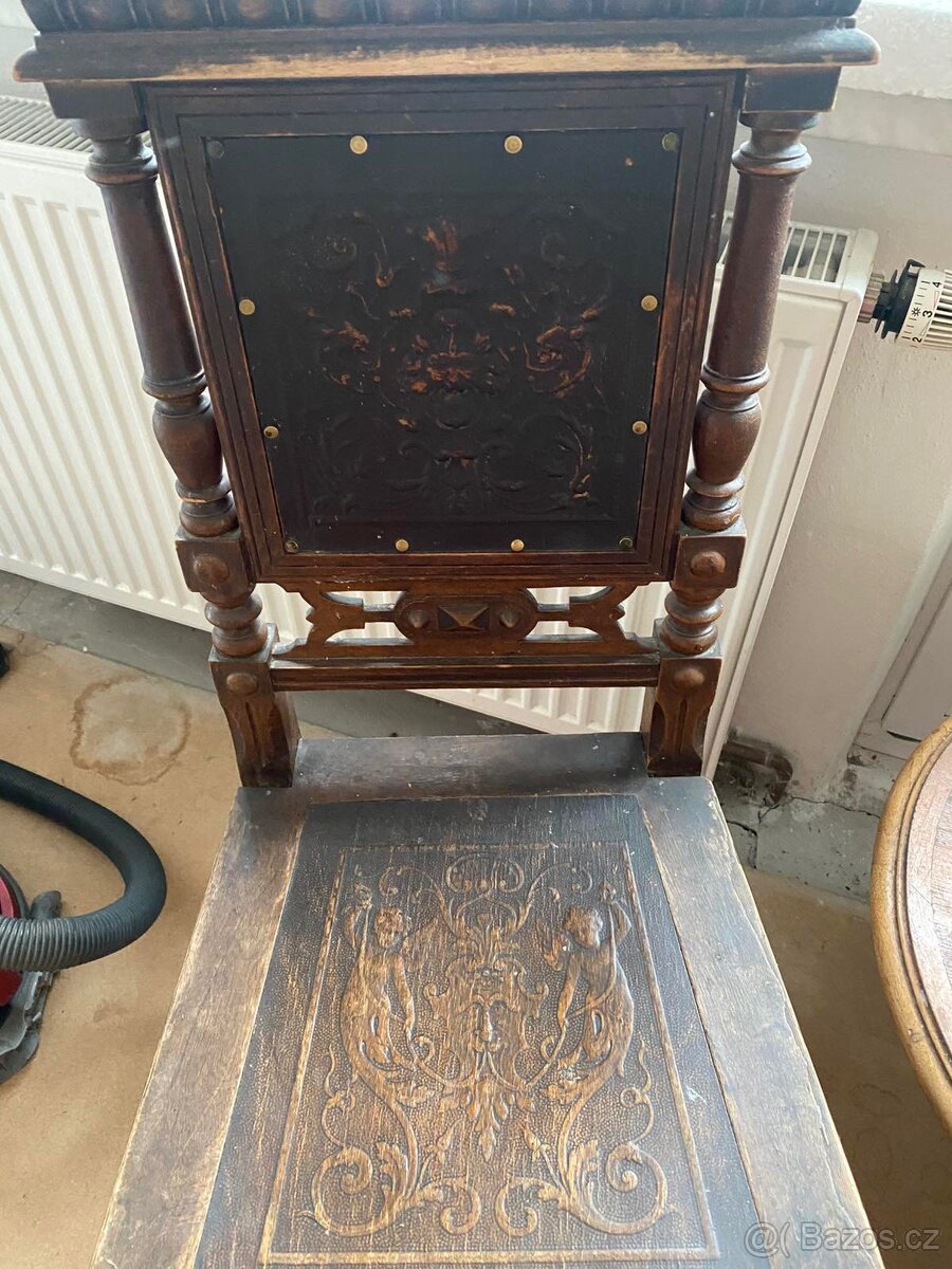 Starožitný nábytek - 2