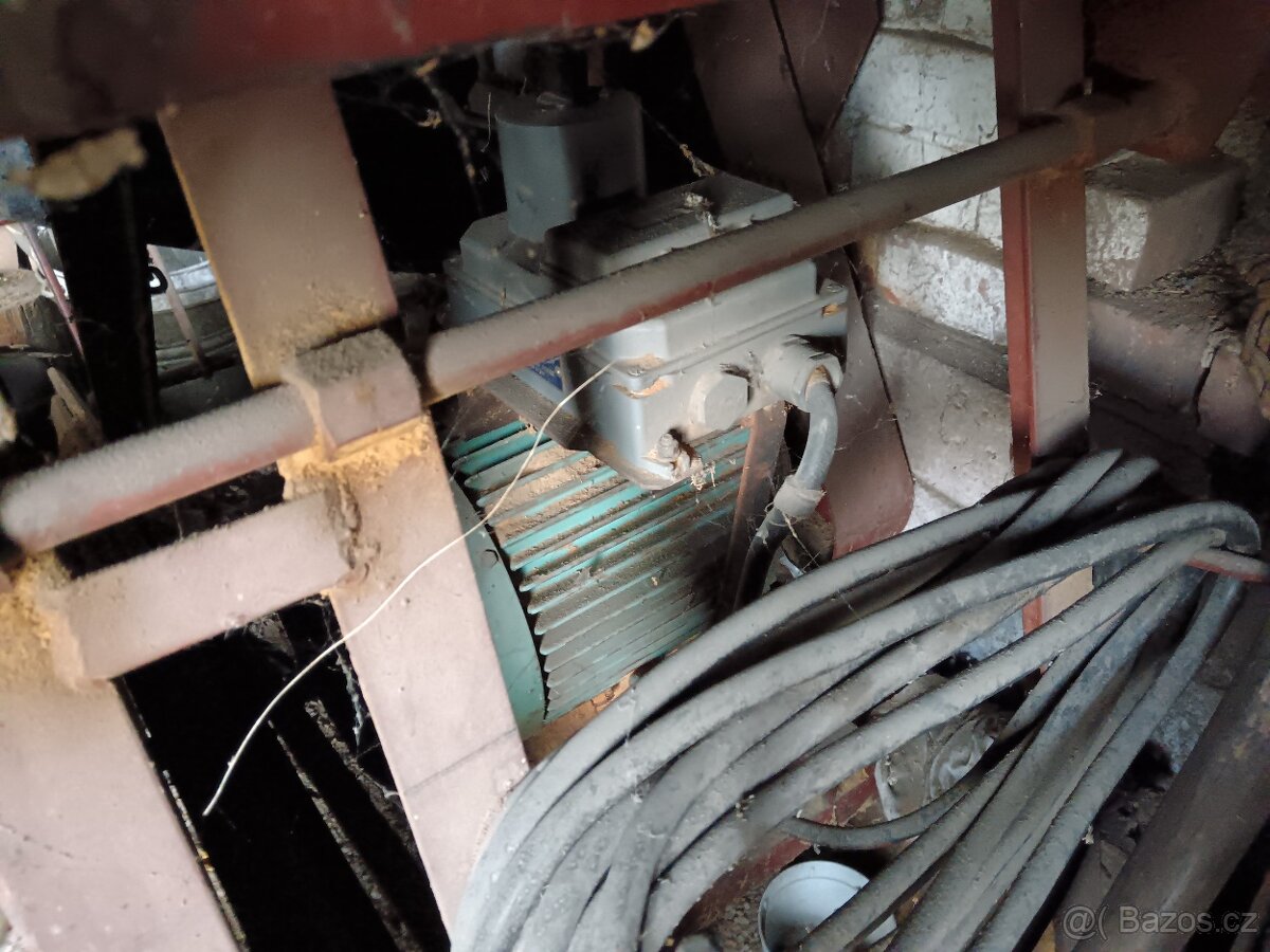 Prodej cirkuly a stipacky na drivi - 2