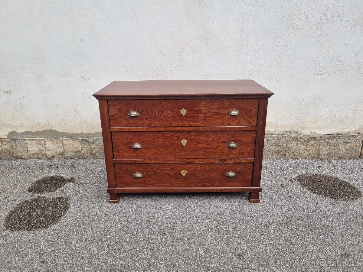 STARÁ DUBOVÁ KOMODA - 2