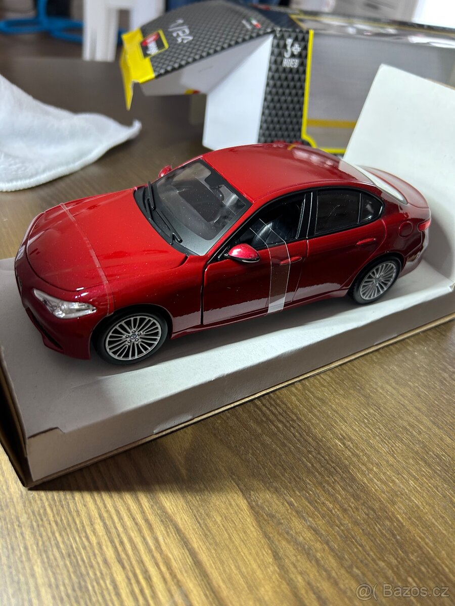 Alfa Romeo Giulia 1:24 - 2