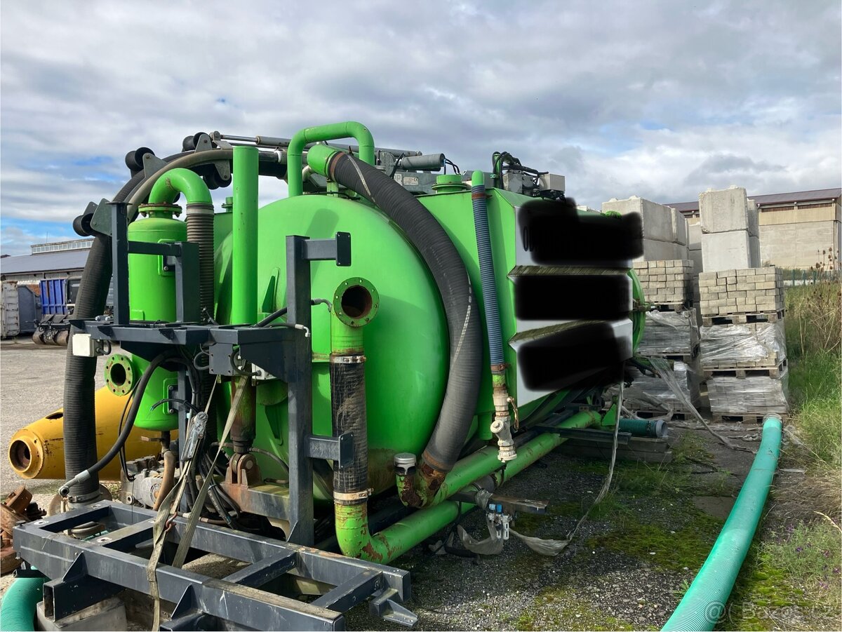 Nástavba na sací bagr - 2