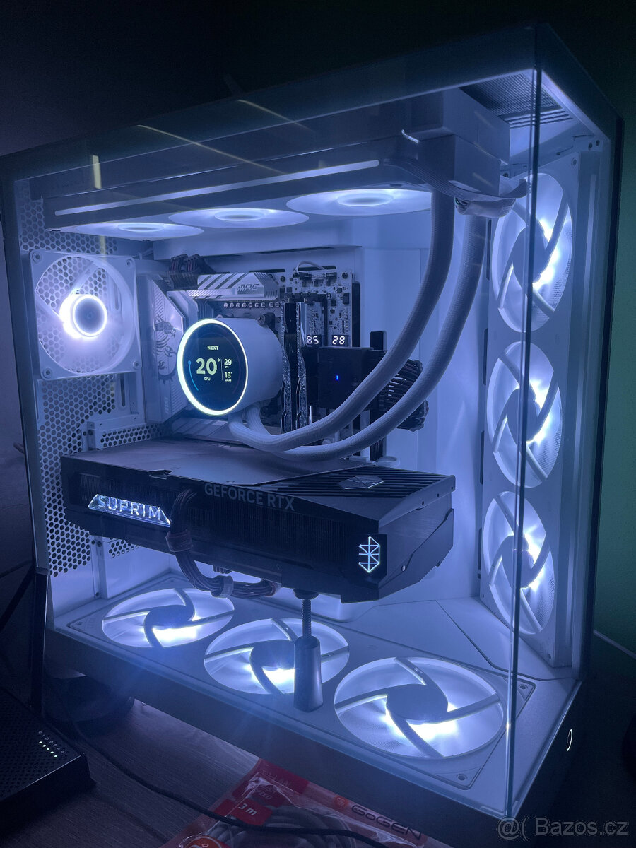 Výkonná sestava (5090/9800X3D) - 2