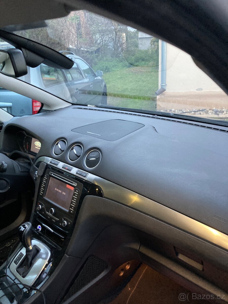 Prodam Ford s-max 120kw titanium - 2