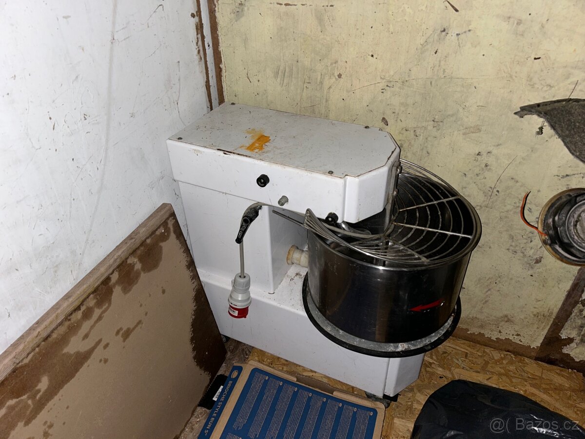 Hnětač těsta nádoba 33 l 400 V - 2