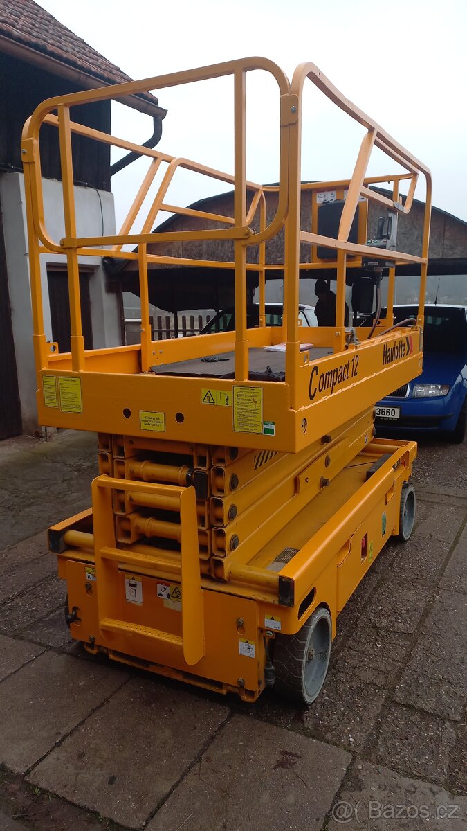 Plosina Haulotte compact 12 - 2