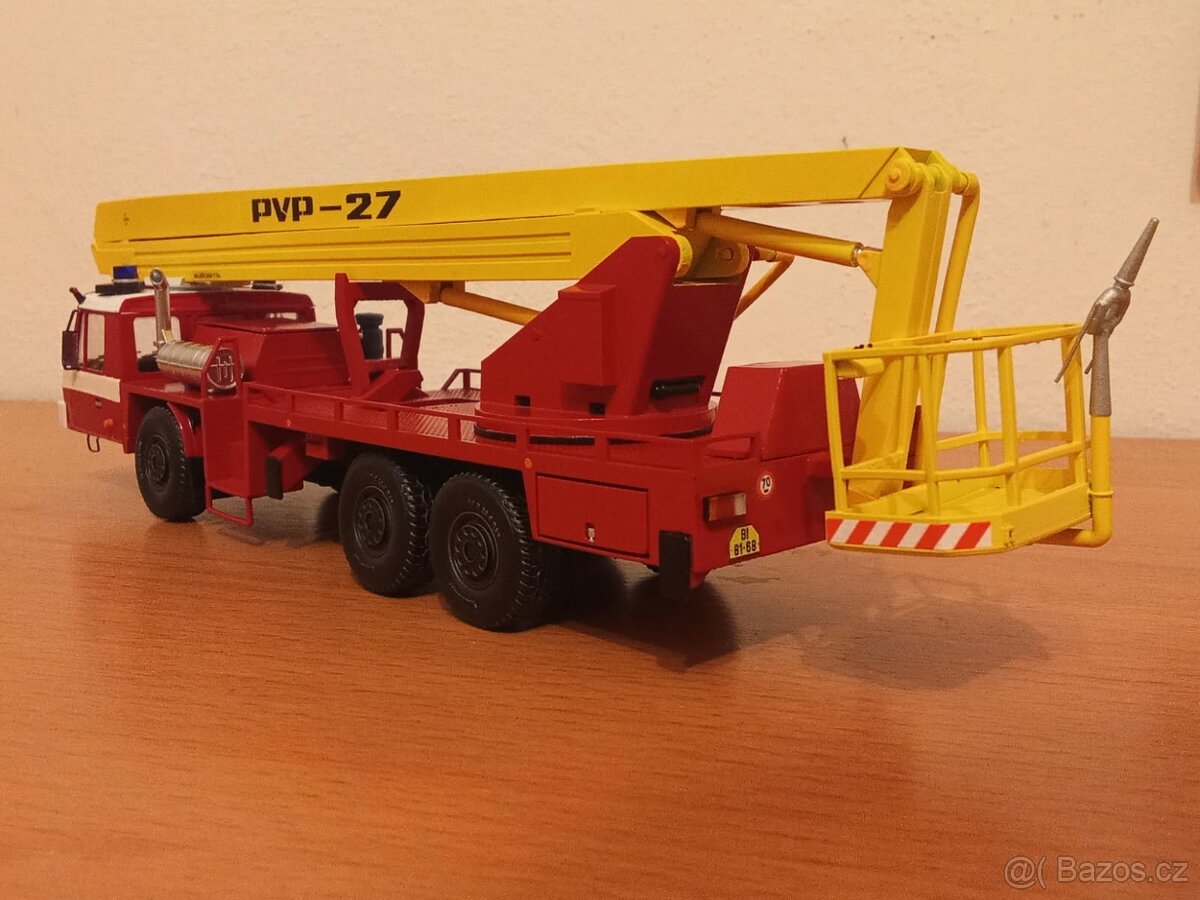 Sběratelsky modylek - 2