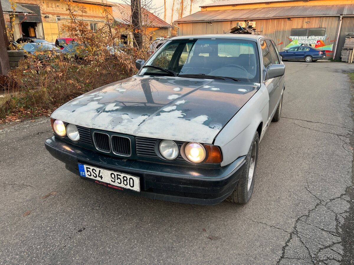 BMW E34 525TDS manuál - 2