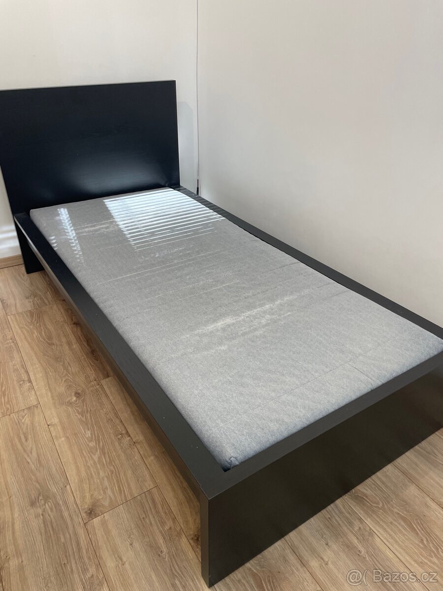 Postel MALM Ikea 90x200cm - 2