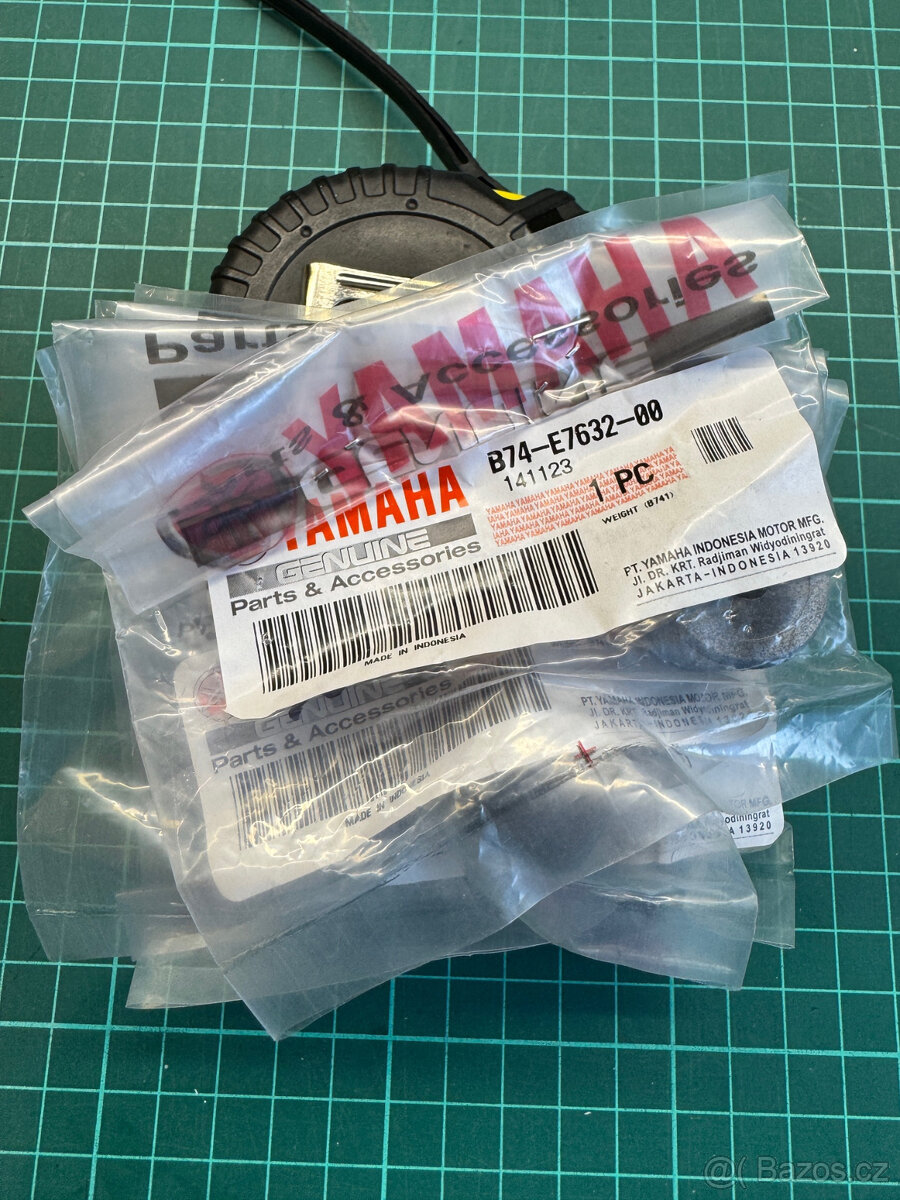 XMax 300 - válečky do variátoru - ORIGINÁL - 2