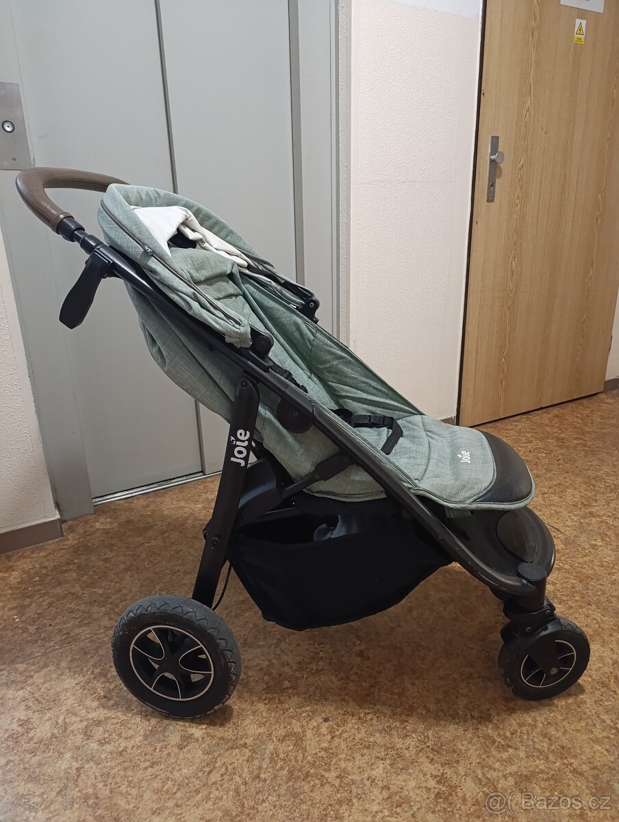 Dětský kočárek - 2