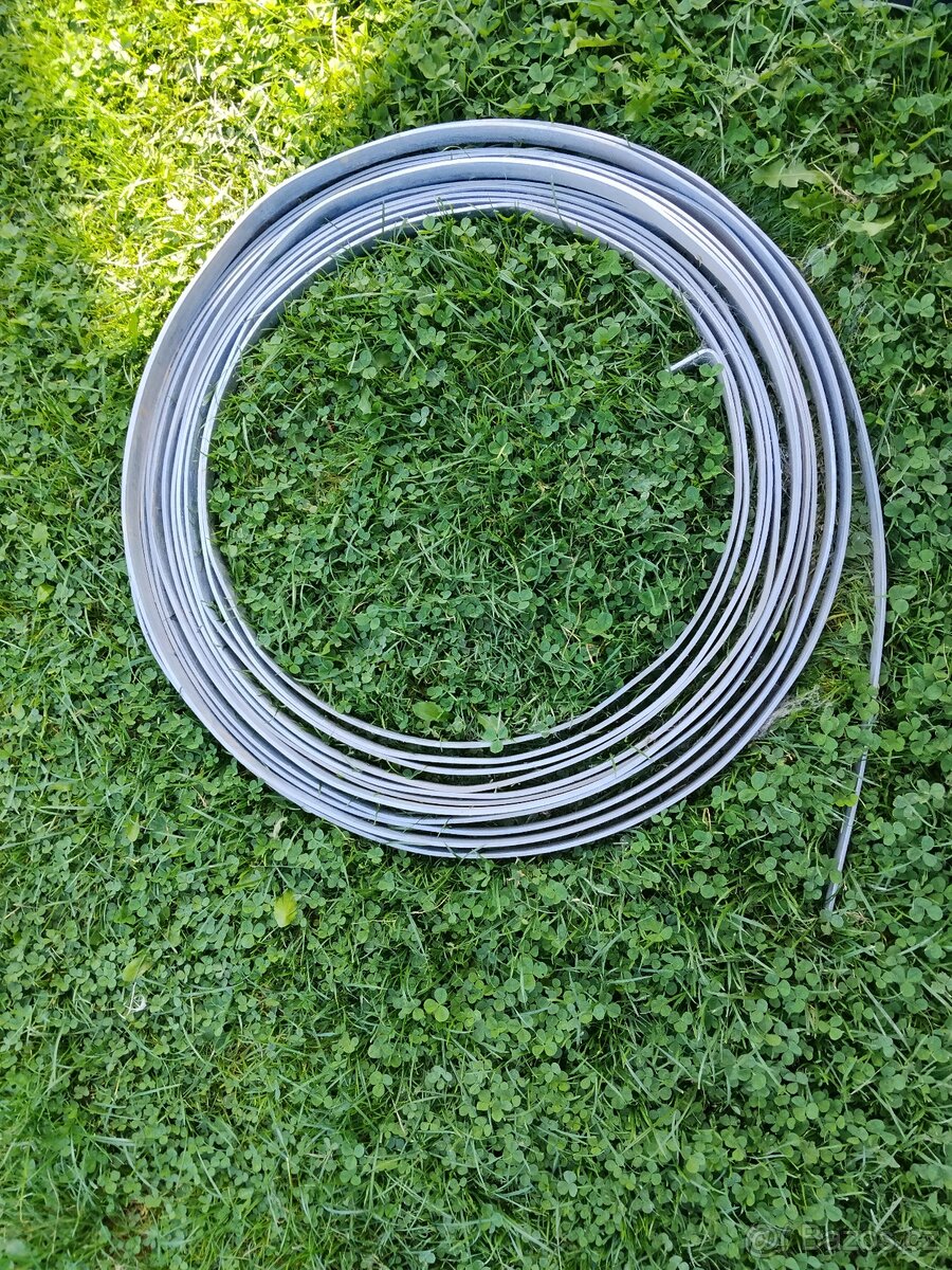 Zemnící pásek FeZn 30x4mm - 2