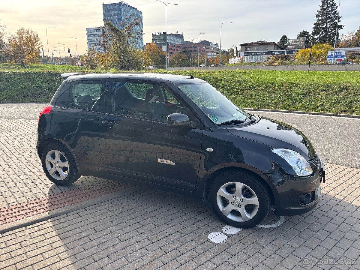 Suzuki Swift 1.5i 75kW - 2