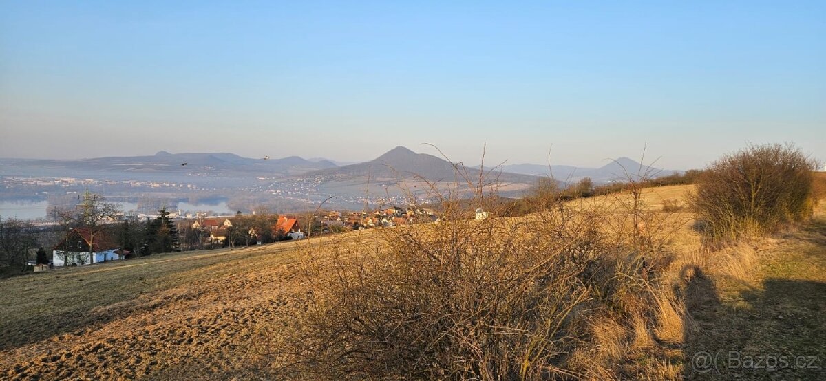 Pozemek v obci Michalovice - 2