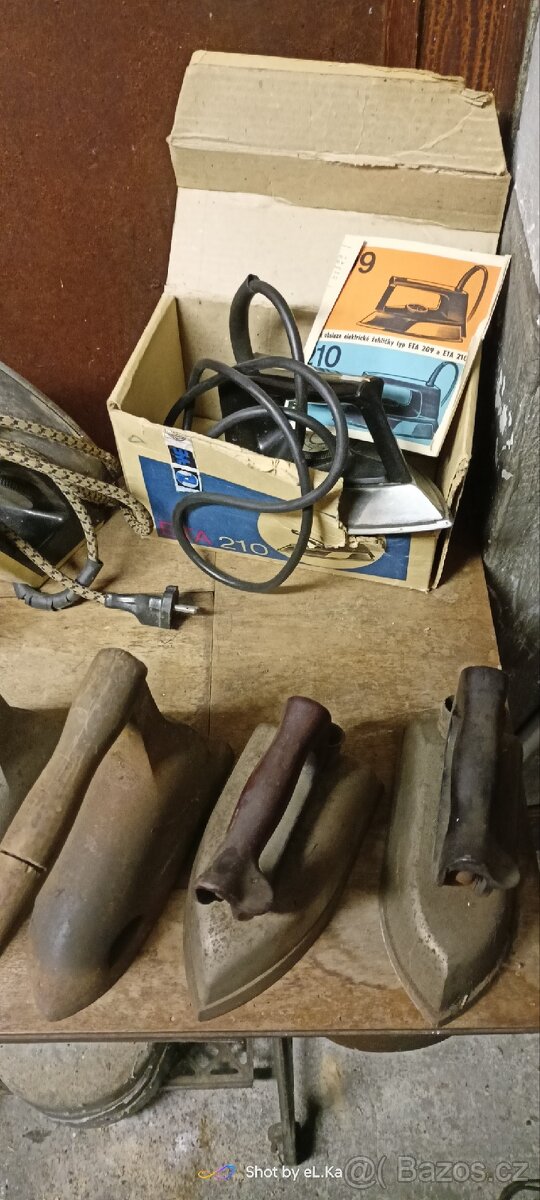 Žehličky - sbírka žehliček - 2