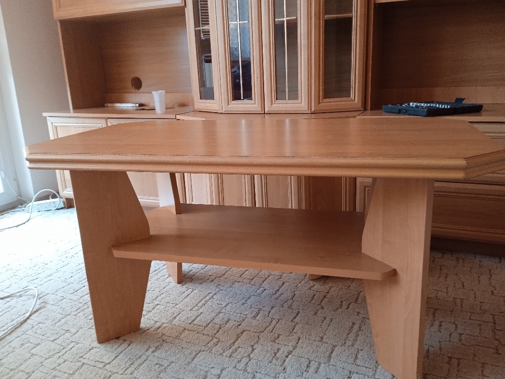 Obývací stěna, stolek - 2