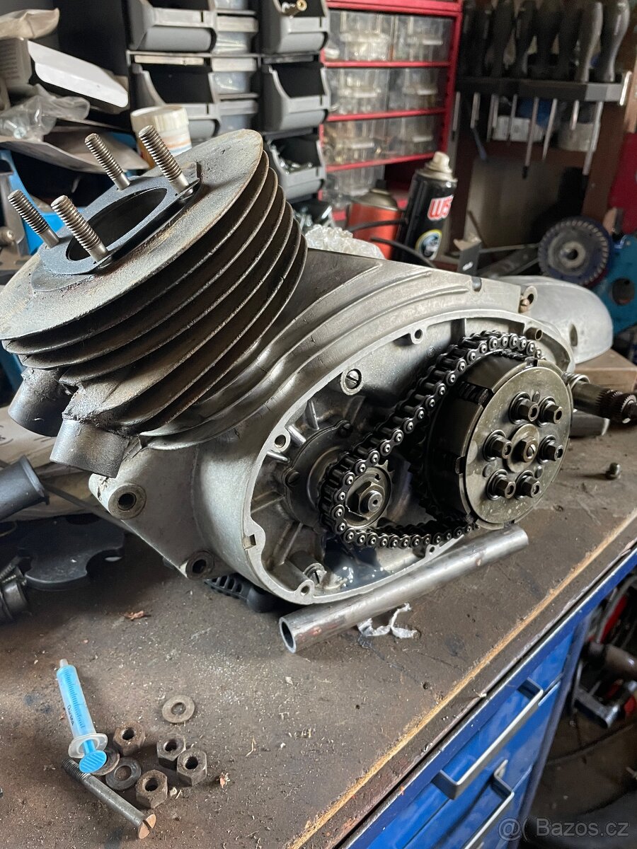 Motor Jawa ČZ 150 / 352 - 2