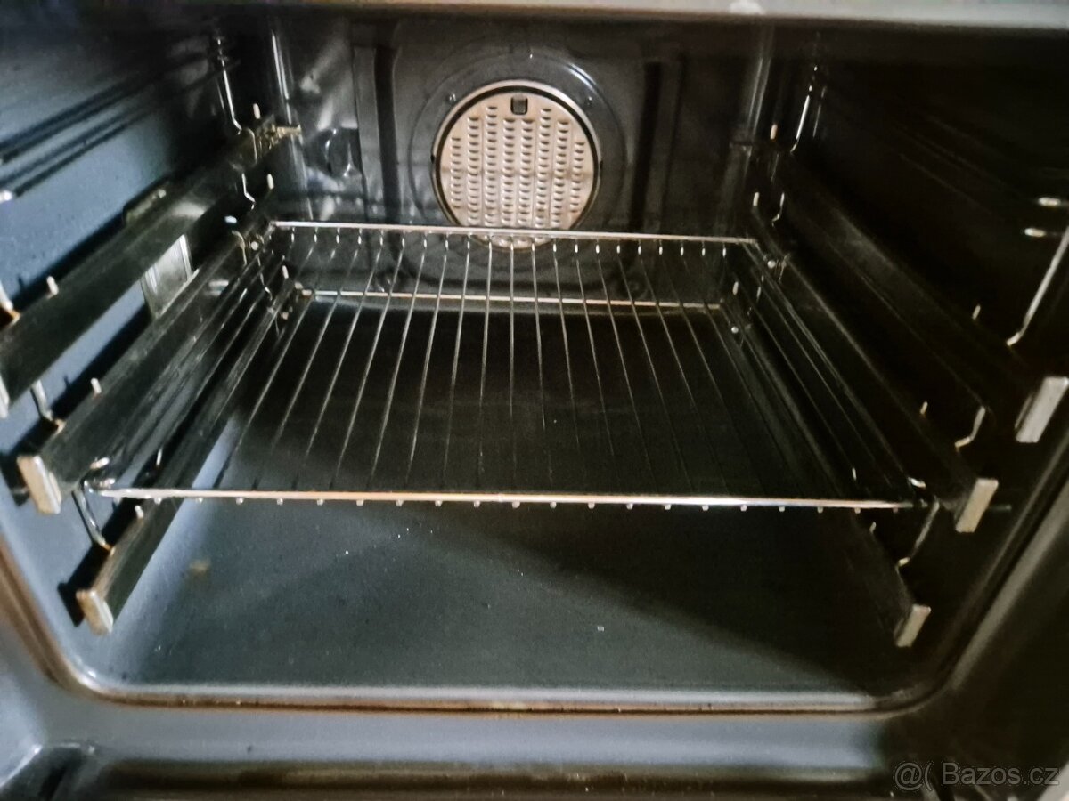 Vestavná trouba Elektrolux - 2