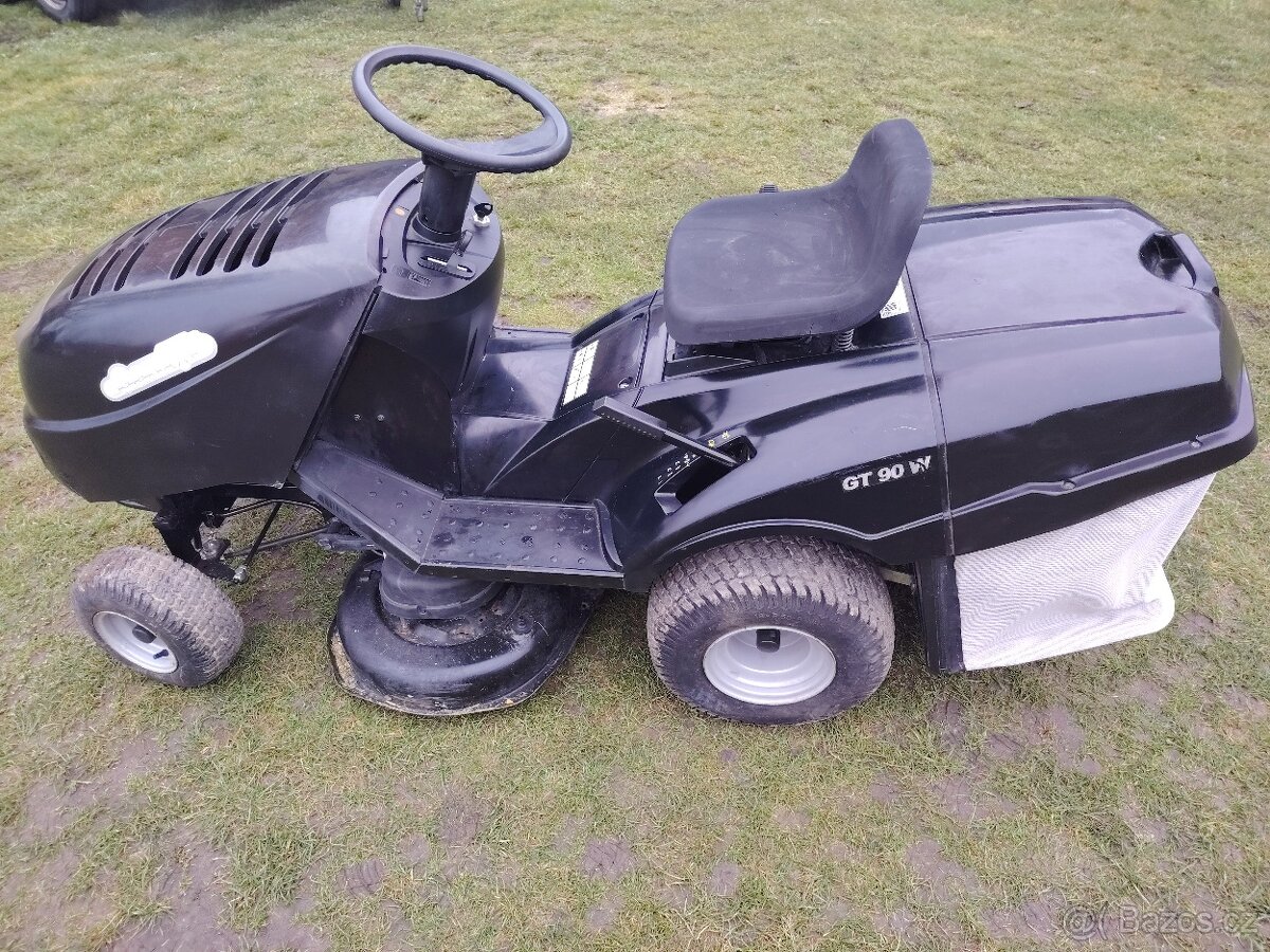 Prodám zahradní traktor - 2