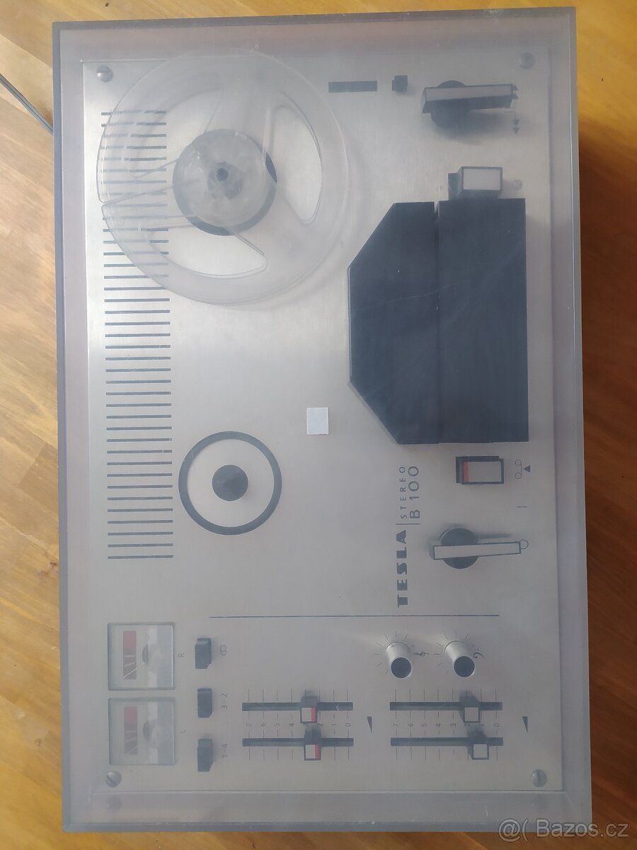 Magnetofon Tesla - 2