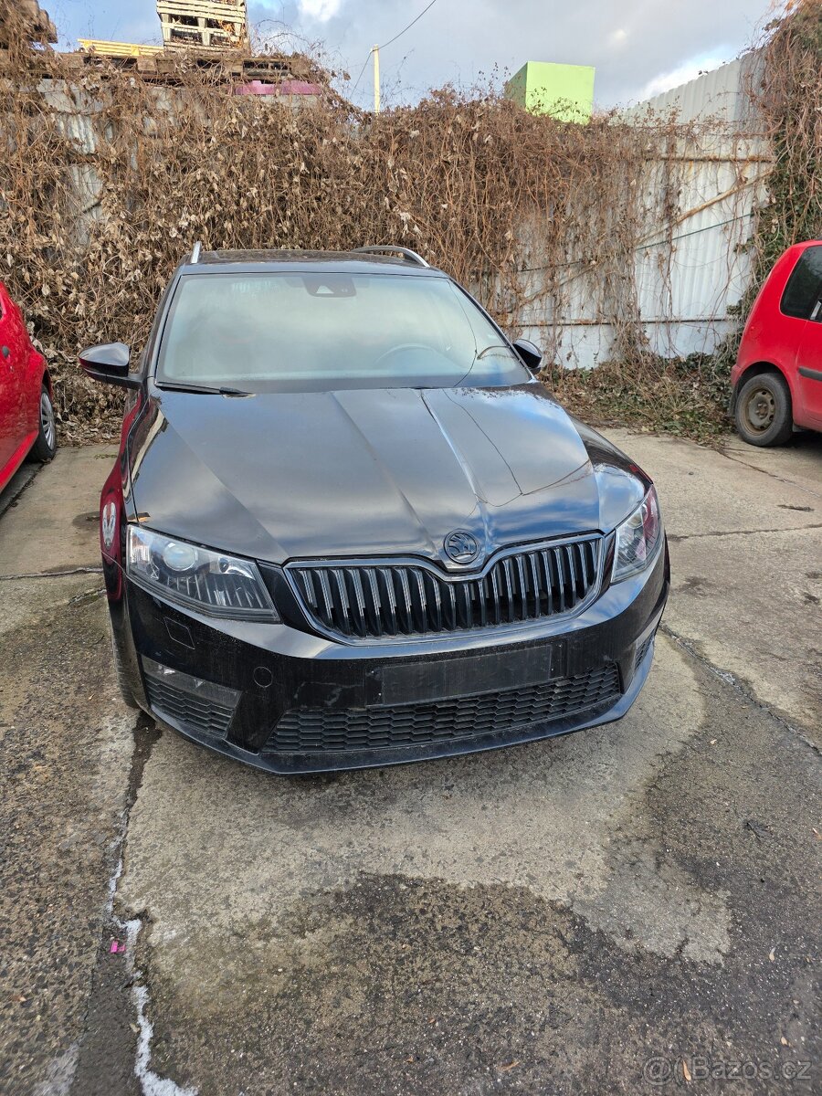 Prodám Škoda Octavia 3 rs 2,0tdi s vadným motorem - 2