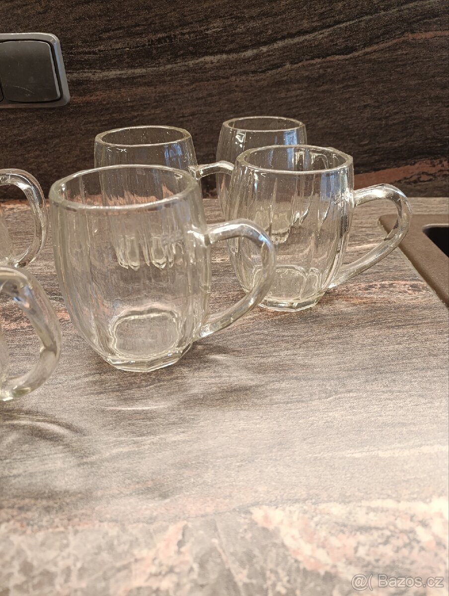 Staré půllitry a tuplák - 2