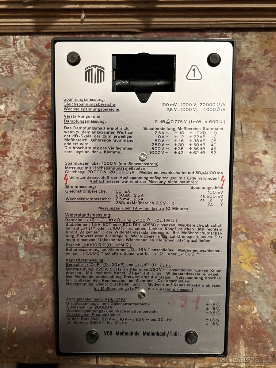 Analógový multimeter VEB Vielfachmes - 2